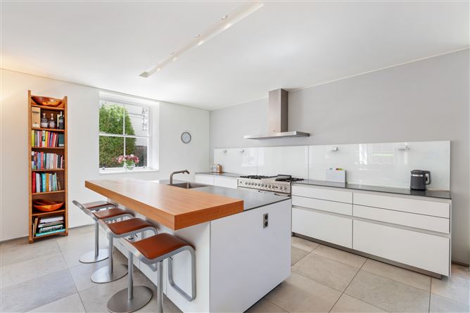 Burnham, 4 Queens Park, Monkstown, Co. Dublin