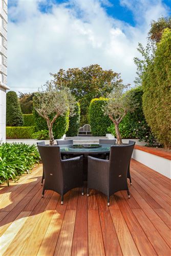 Burnham, 4 Queens Park, Monkstown, Co. Dublin