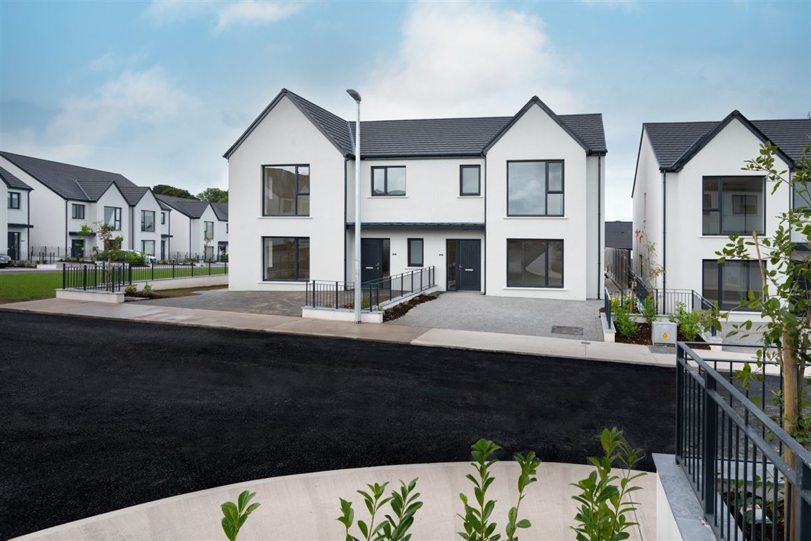Four Bed Semi Detached, Millboro, Kerry Pike, Cork