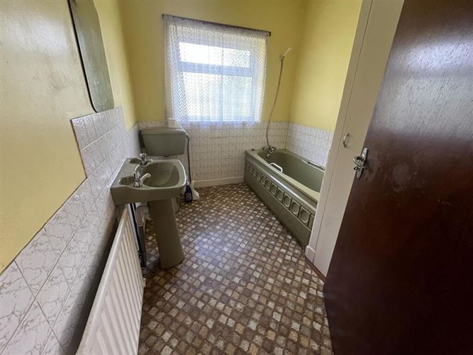 Aughamore Near, Carraroe, Sligo