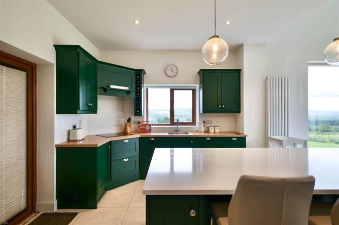 Meenoline South, Templeglantine, Limerick