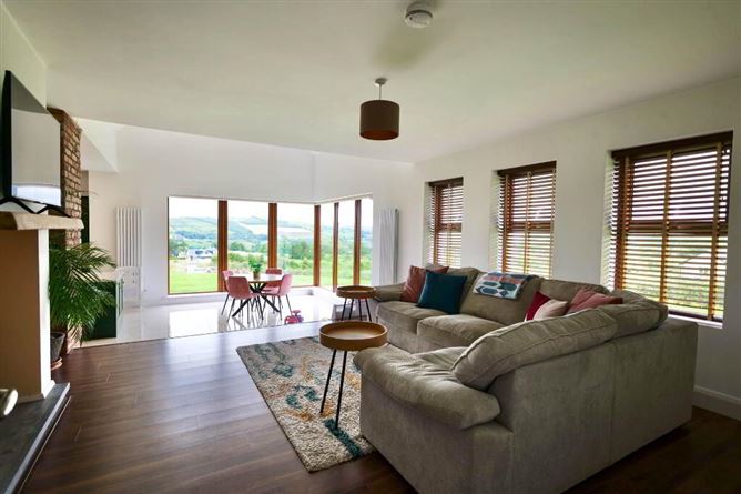 Meenoline South, Templeglantine, Limerick