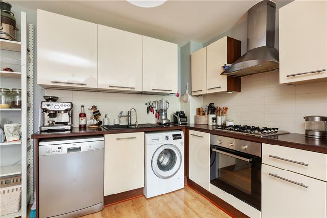 Apt, 88 Mayeston Square, Finglas, Dublin 11