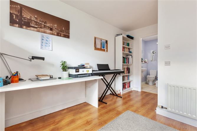 Apt, 88 Mayeston Square, Finglas, Dublin 11