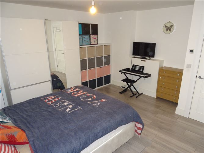 24 The Grange, Donegal Town , Donegal Town, Donegal