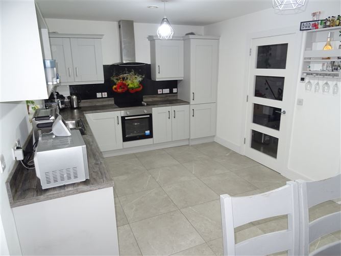 24 The Grange, Donegal Town , Donegal Town, Donegal