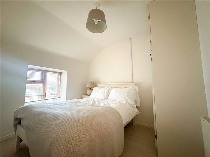 23 Upper Newcastle Road, Newcastle, Galway