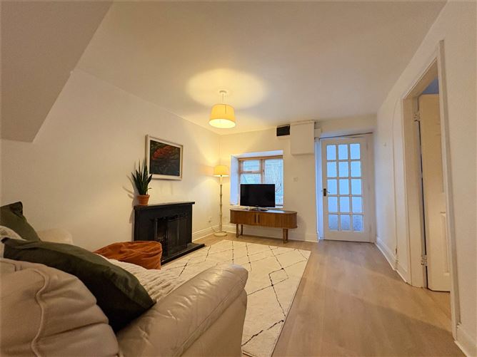 23 Upper Newcastle Road, Newcastle, Galway