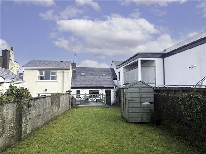 23 Upper Newcastle Road, Newcastle, Galway