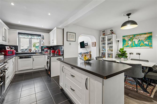 Photo 10 of 28 — 27 Earlsfort Close, Lucan, Co. Dublin