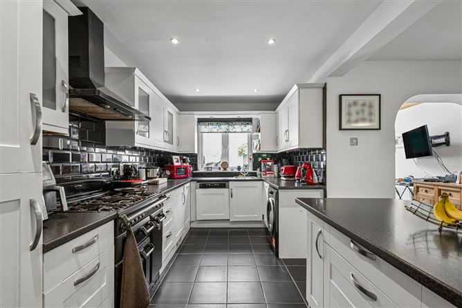 Photo 9 of 28 — 27 Earlsfort Close, Lucan, Co. Dublin