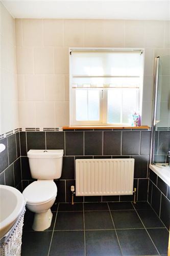 65 Feltham Hall, Carlow