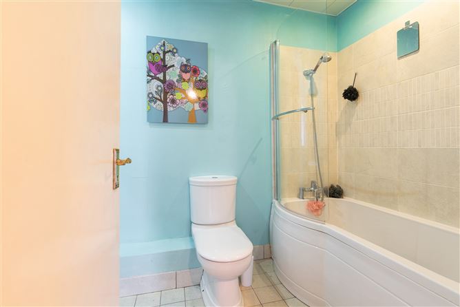 Apt. 11, Woodlawn House, Woodlawn Park, Dun Laoghaire, County Dublin