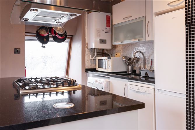 Apt. 11, Woodlawn House, Woodlawn Park, Dun Laoghaire, County Dublin