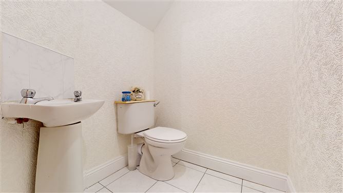 Photo 16 of 18 — 25 Cúl Rua, Portlaw, Waterford