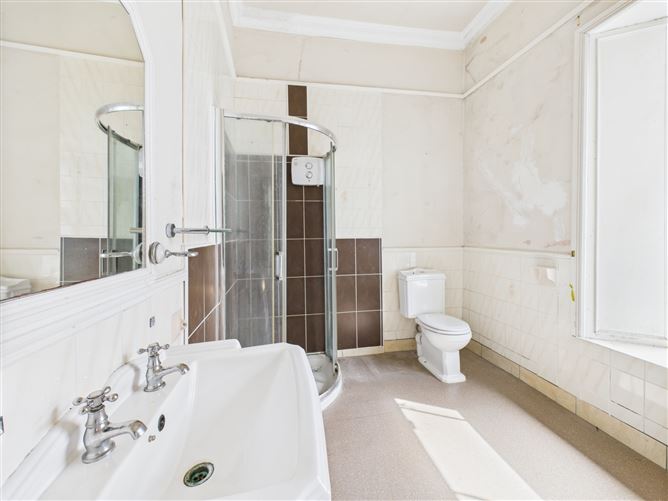 2 Sweetbriar Park, Tramore, Co. Waterford