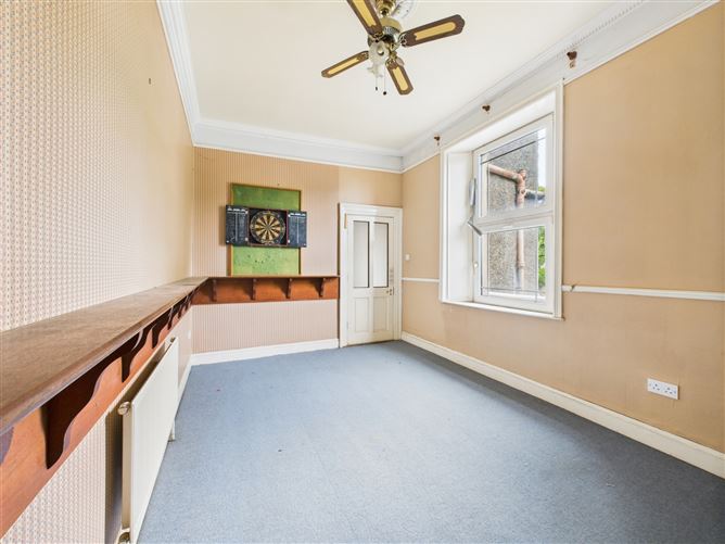 2 Sweetbriar Park, Tramore, Co. Waterford
