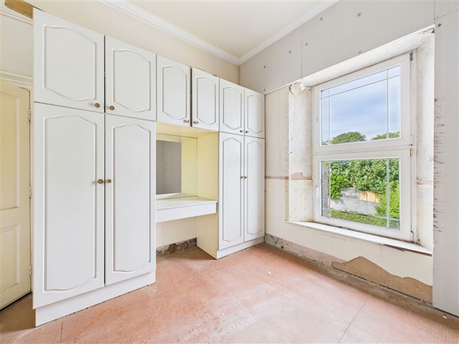 2 Sweetbriar Park, Tramore, Co. Waterford