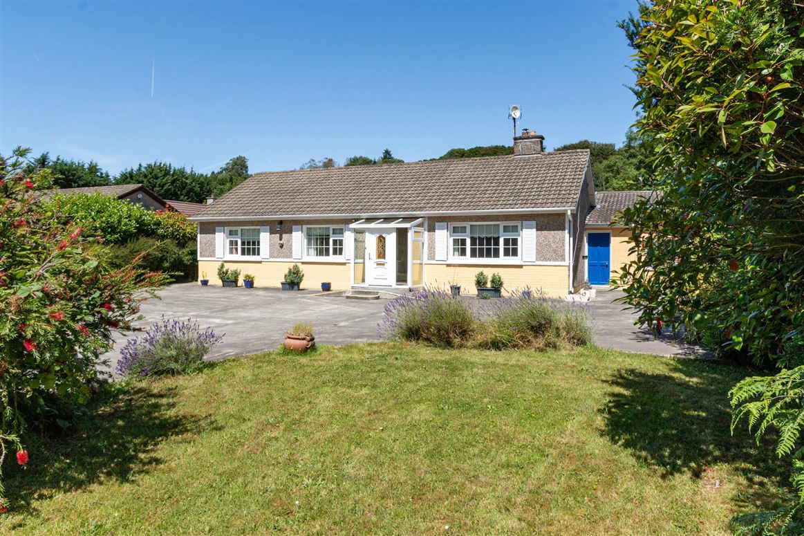 Oakwood, Teadies Upper, Enniskeane, Co. Cork