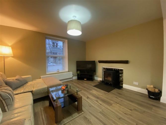 3 Woodview Terrace, Main Street, Stranorlar, County Donegal