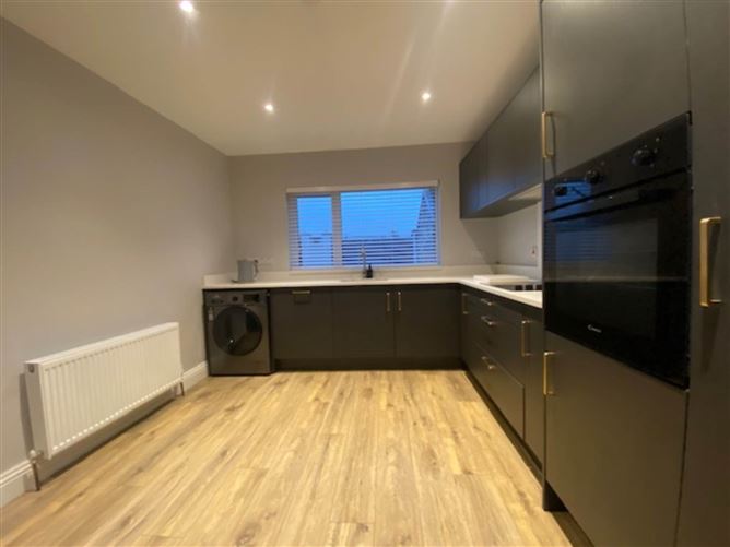 3 Woodview Terrace, Main Street, Stranorlar, County Donegal