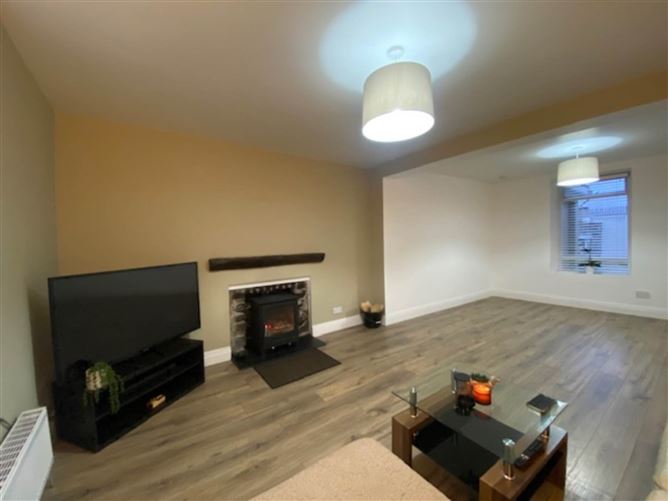 3 Woodview Terrace, Main Street, Stranorlar, County Donegal