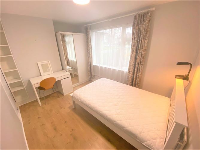 Wellmount Road, Finglas, Dublin 11 **Short Term Let**