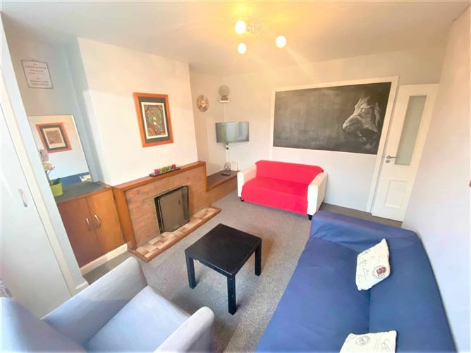 Wellmount Road, Finglas, Dublin 11 **Short Term Let**