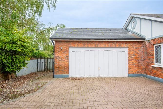 12 Sarsfield Drive, Ballinasloe, Galway