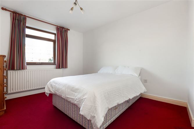 7 Grattan Hall, Lower Mount Street, Dublin 2