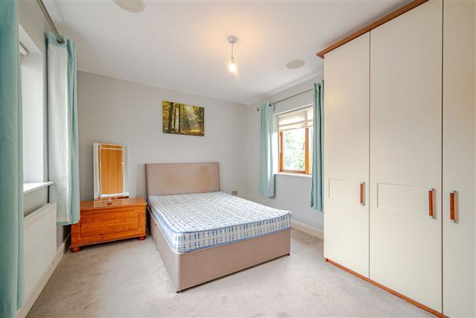 4 The Paddocks Grove , Adamstown , Lucan, Dublin