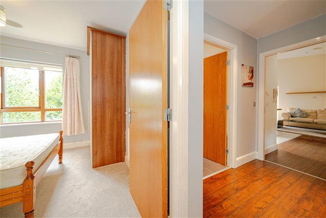 4 The Paddocks Grove , Adamstown , Lucan, Dublin