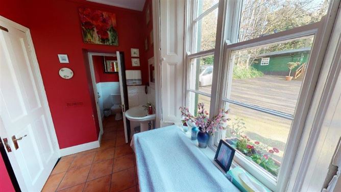 Private, Lake Road, Co. Cork