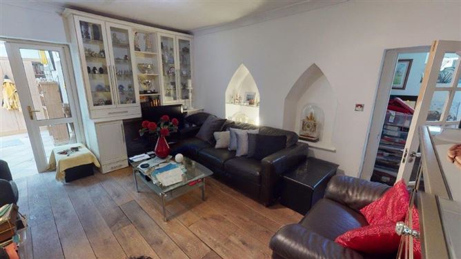 Private, Lake Road, Co. Cork