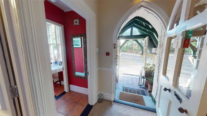 Private, Lake Road, Co. Cork