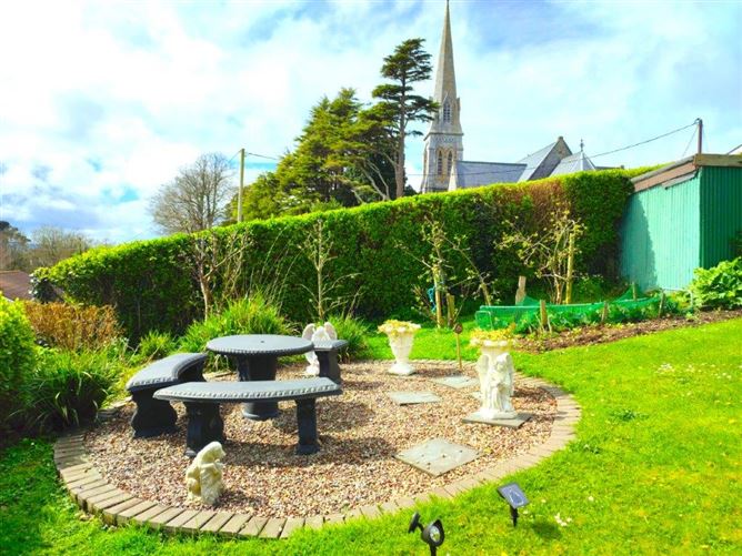 Private, Lake Road, Co. Cork