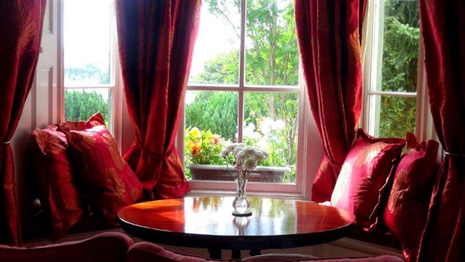 Private, Lake Road, Co. Cork