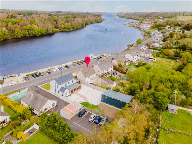 Bartra View     The Quay , Ballina, Mayo