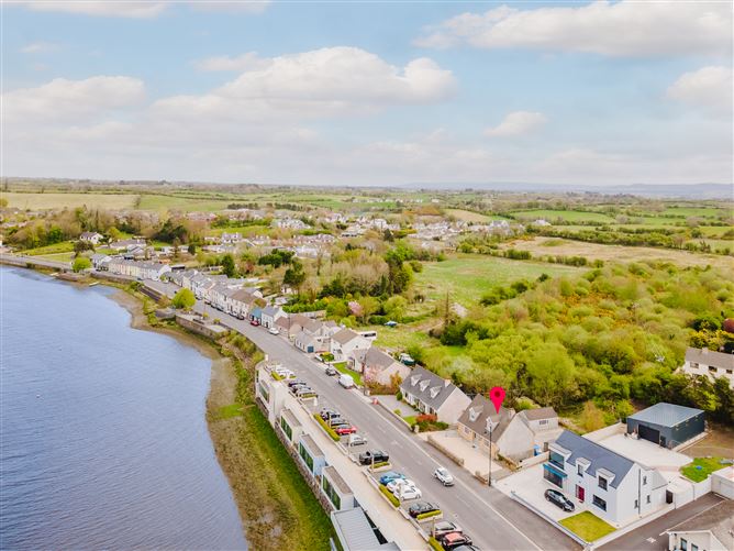 Bartra View     The Quay , Ballina, Mayo