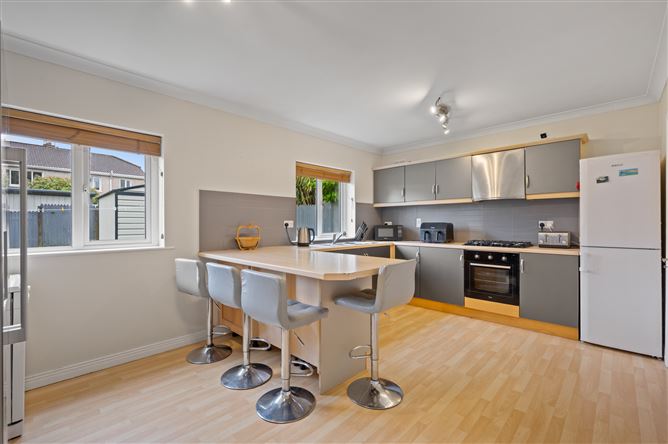 10 Upper Clevedon, Carrigaline, Cork
