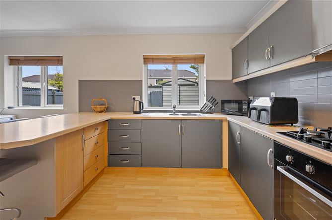 10 Upper Clevedon, Carrigaline, Cork