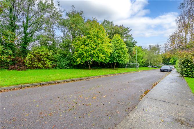 10 Upper Clevedon, Carrigaline, Cork
