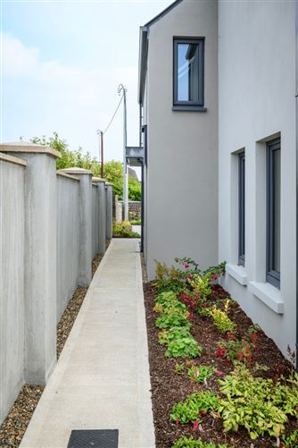 2 Rinn Na Mara, Kinvara, Co. Galway