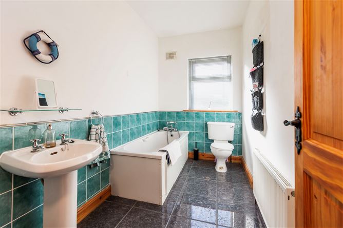 Rosa, Ballyvaldon, Blackwater, Co. Wexford