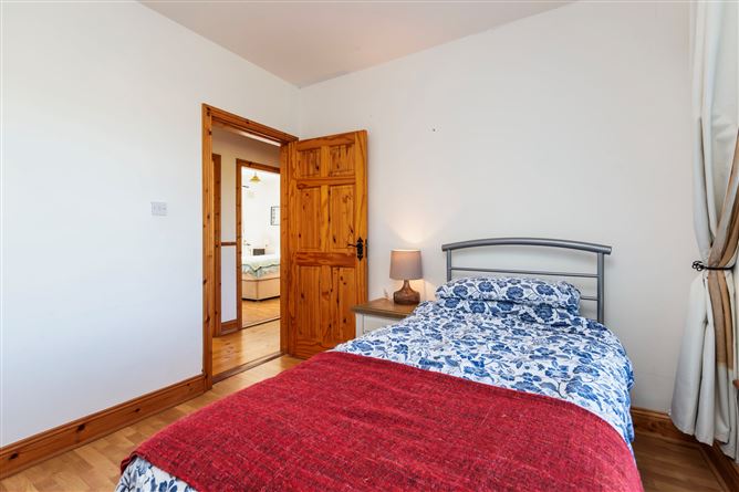 Rosa, Ballyvaldon, Blackwater, Co. Wexford