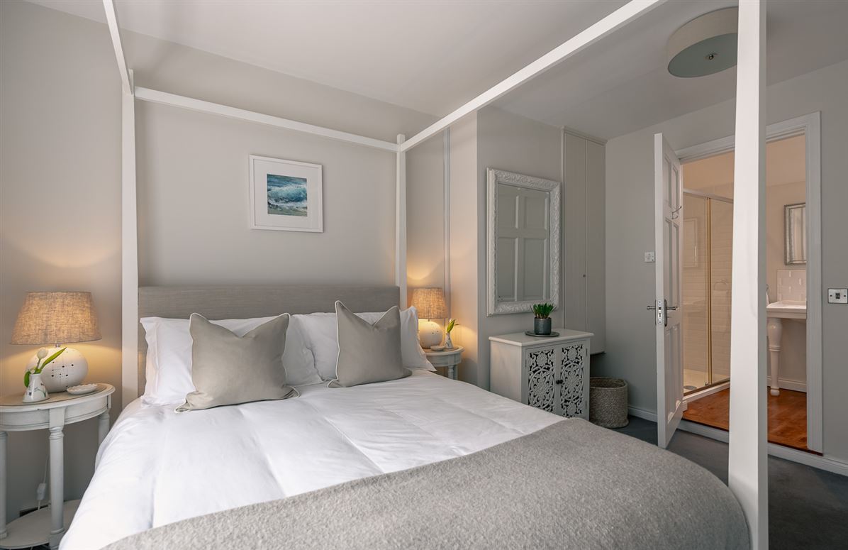 Eden Mews, 4 Henry Court, Kenmare, Co. Kerry Eden Mews, 4 Henry Court, Kenmare, Co. Kerry