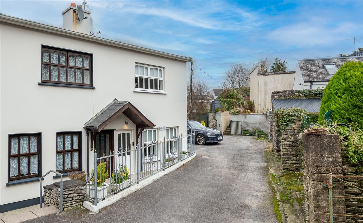 Eden Mews, 4 Henry Court, Kenmare, Co. Kerry Eden Mews, 4 Henry Court, Kenmare, Co. Kerry
