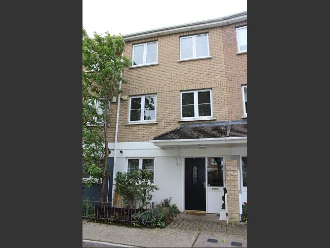 39 Rathmore Village , Tyrrelstown, Dublin 15