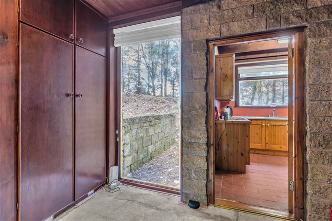 Unique Hideaway on c. 2 Acres, Scalp, Hollywood, Wicklow