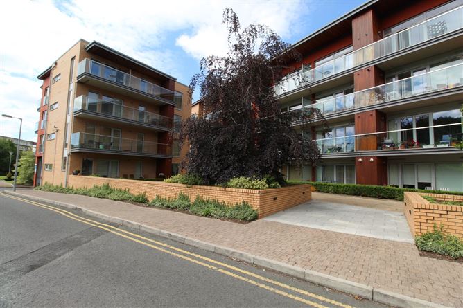 24 Cedarhurst Road, Phoenix Park Racecourse, Castleknock, Dublin 15